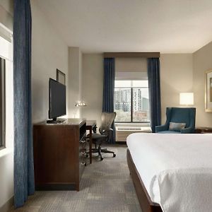 Corner King Room